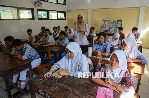 Semarang Sediakan 6.000 Kursi Sekolah Swasta Gratis bagi Siswa Baru