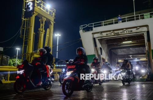 Gelombang Kedua Arus Balik Lebaran, Ribuan Kendaraan Padati Pelabuhan Merak