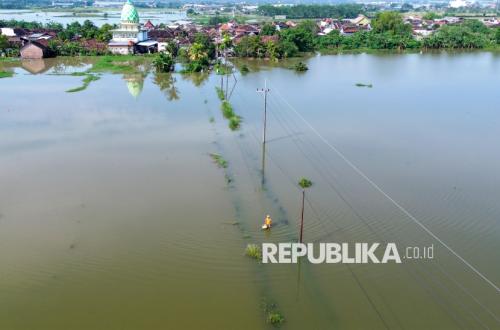 Hujan Deras Picu Banjir di Pasuruan, Ratusan Rumah Terendam