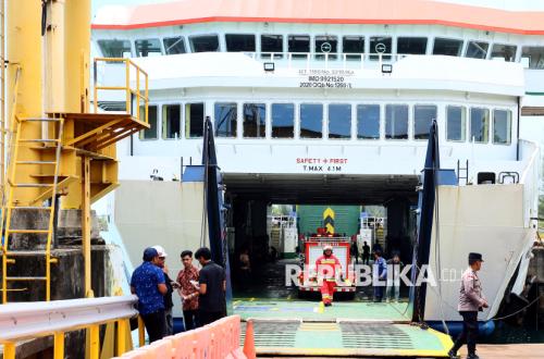 Kamar Mesin KMP Aceh Hebat 2 Meledak, 15 Orang Alami Luka Bakar Serius