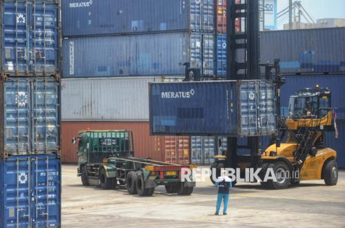 Sepanjang 2025, Indonesia Surplus Neraca Dagang 41,05 Miliar Dolar AS