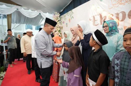 PTPN IV PalmCo Salurkan Bantuan untuk 1.000 Anak Yatim dan Renovasi 16 Rumah Ibadah