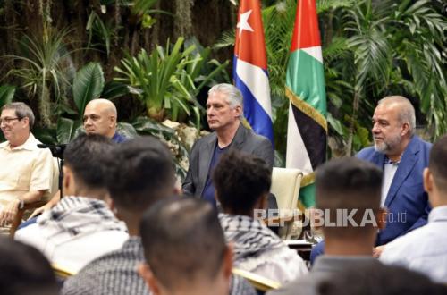 Setelah Venezuela dan Iran, Kini Kuba? Trump: Mungkin Saja