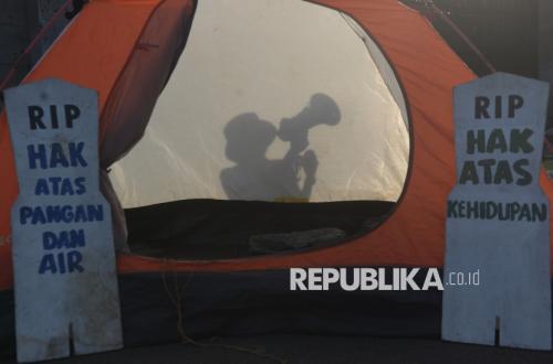 Aksi Hari Bumi di DPR Soroti Ancaman Krisis Iklim