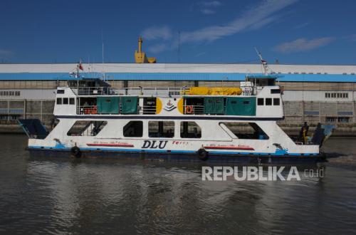 ASDP sends aid from Surabaya to support recovery efforts in NTT
