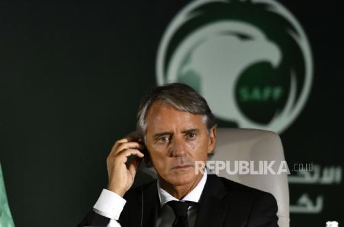 Mancini Terimbas Konflik Timur Tengah, tak Bisa Balik ke Qatar Tangani Al Sadd