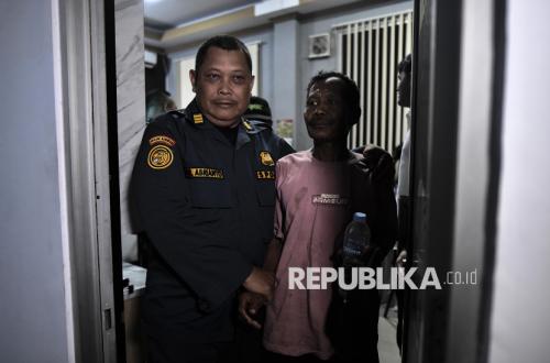 Menteri Kehutanan Bekukan Izin Lima Perusahaan Terkait Karhutla di Kalbar