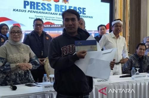 Gubernur Jabar Serahkan Hadiah Sayembara Rp250 Juta untuk Masa Depan Korban Penyekapan
