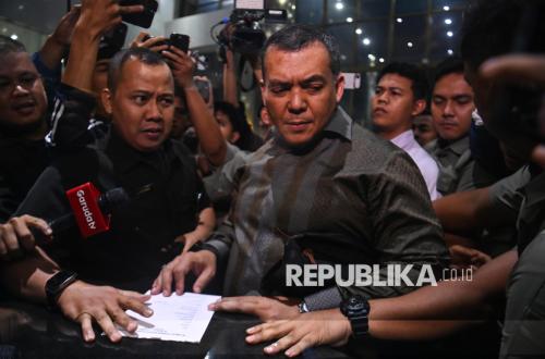 Wamenimipas Silmy Karim Sudah Pakai Baju Oranye, Tersangka?
