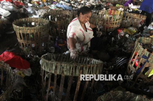Inspiratif, TPST Ini Sulap Sampah Jadi Lapangan Kerja dan Sumber Ekonomi Warga