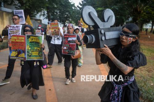Seniman Protes Pengelolaan TIM yang Dinilai Terlalu Komersial