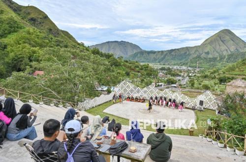 Geliat Ekonomi dan Syiar Ramadhan NTB: Dari Gelegar Lentera hingga Stabilitas Stok Pangan