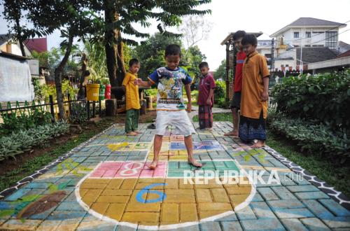 Jangan Kaget! Ini 5 Manfaat Saat Anak ‘Lepas’ dari Gadget