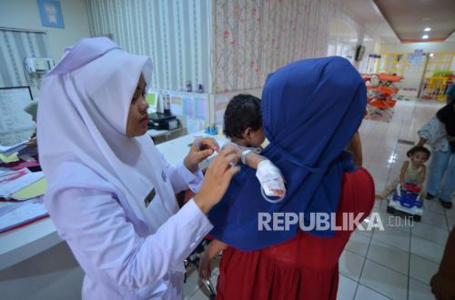 Pendidikan Perawat: Membentuk Praktisi, Akademisi, atau Peradaban?