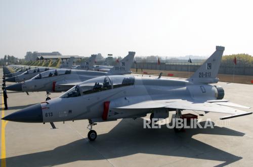 Pakistan Kerahkan 8000 Tentara dan 16 Jet Tempur ke Arab Saudi, Ada Apa?