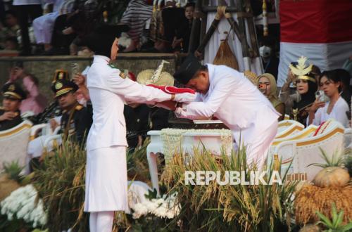 HUT ke-81 RI, KDM Minta Maaf ke Warga Jabar yang Belum Teraliri Listrik
