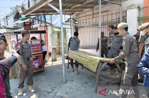 Pemkot Makassar Siapkan KUR untuk PKL Terdampak Penertiban