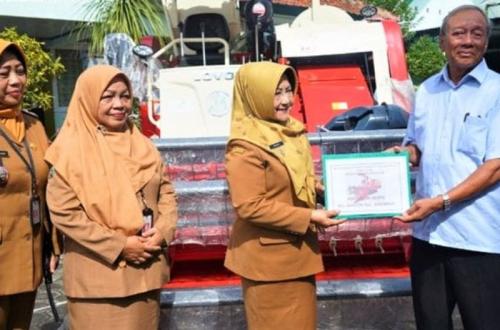 Dua Kelompok Tani di Magetan Terima Bantuan Alsintan untuk Tingkatkan Produktivitas