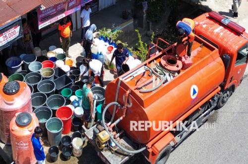 Hadapi Kemarau Panjang, Warga Bandung Antisipasi Krisis Air Bersih