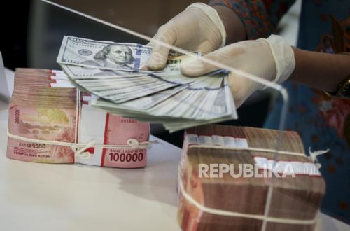 Pekan Depan Rupiah Fluktuatif di Level Rp 16.880—Rp 17.100 per Dolar AS