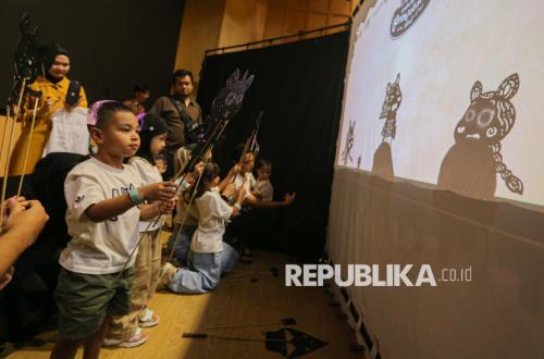 Intip Keseruan Anak-anak Belajar Wayang di Museum Nasional