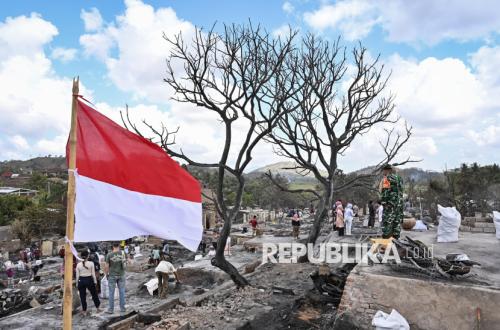 81 Tahun (Belum) Merdeka Ekonomi