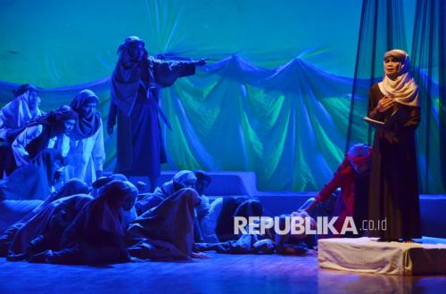 Ketika Seni Tak Lagi Netral, Dari Opera hingga Jalanan, Dunia Mulai Terbelah