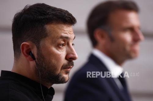 Trump Longgarkan Sanksi Rusia, Zelensky Desak AS Tekan Putin, Moskow Menyambut