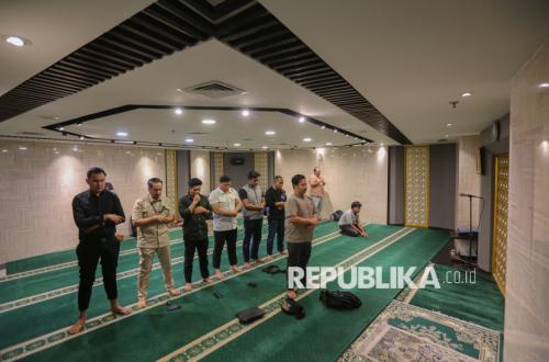 Terlewat Sholat saat Perjalanan, Apakah Diganti Jamak Qashar atau Tetap Rakaat Sempurna?