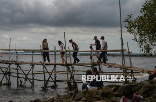 Ada Potensi Hujan Asam, Kemendagri Ingatkan Pengendalian Pencemaran Udara Berbasis Data