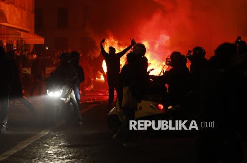 Eropa Bergejolak, Ratusan Ribu Warga Turun ke Jalan, Ada Apa?