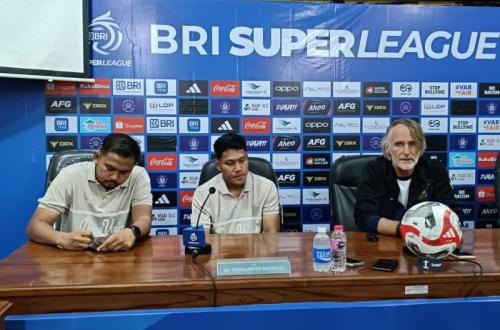 Dewa United Pertimbangkan Mainkan Ivar Jenner Hadapi Persik Kediri