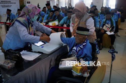 Jamaah Haji Indonesia Kloter Pertama akan Disambut dengan Shalawat Badar