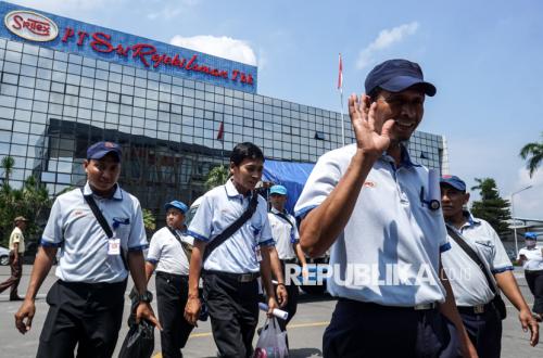 Purbaya Respons Ancaman PHK di Lima Sektor Industri
