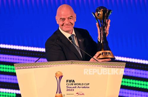 Beda dengan Piala Dunia Qatar, FIFA Izinkan Bendera LGBT Masuk Stadion, Abaikan Protes Mesir-Iran