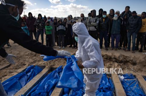 99 Jenazah Warga Gaza Korban Genosida Ditemukan dalam Satu Rumah