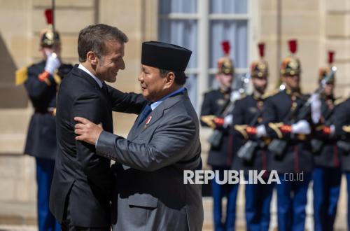 Langkah Diplomasi, Prabowo Bertemu Macron di Prancis