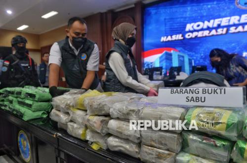 Indonesia Emas atau Indonesia Teler?