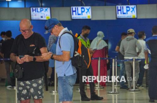 Dampak Erupsi Anak Krakatau, Bandara Halim Masih Ditutup hingga Pukul 18.00 WIB