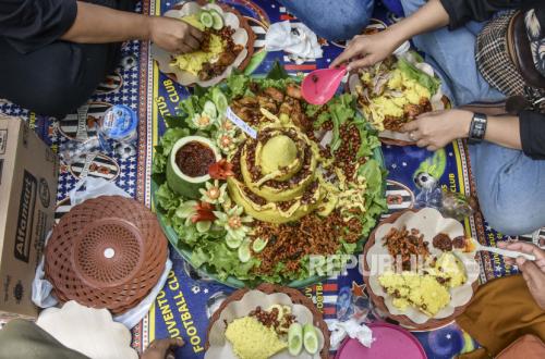 Makna Sosial di Balik Tradisi Munggahan Jelang Ramadhan