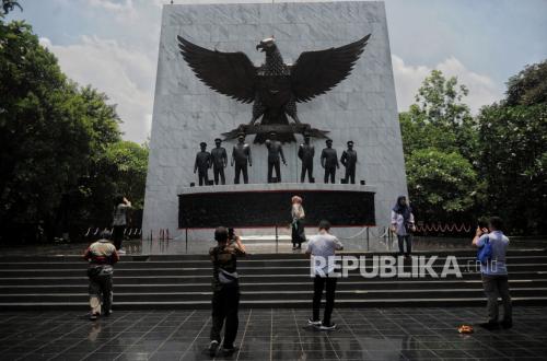 Pancasila di Pusaran Zaman, Menguji Ketahanan Menghadapi Tantangan Lokal dan Global