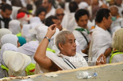 Seratus Juta Kerikil Dilemparkan 1,7 Juta Orang Jamaah di Jamarat, Kemana Batu Itu Bermuara?