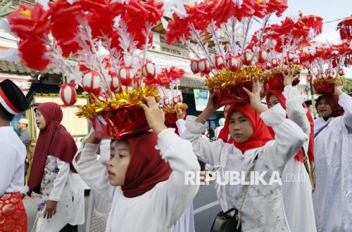Semarak Maulid Nabi di Denpasar, Ribuan Warga Ikuti Pawai Taaruf di Kampung Islam Kepaon