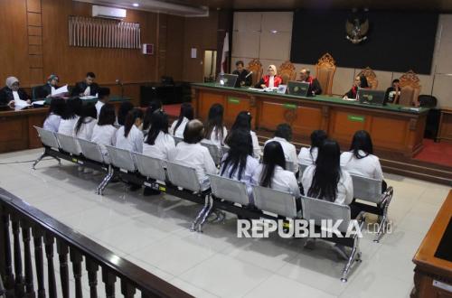 19 Terdakwa Perdagangan Bayi ke Singapura Divonis 3-6 Tahun, Otak Utama Divonis 7 Tahun Penjara