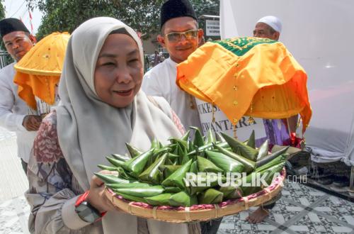 Mengapa Maulid Nabi Memperingati Kelahiran, Bukan Hari Wafat Rasulullah?