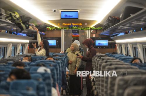 KCIC Ingatkan Aturan Penggunaan Stopkontak di Stasiun dan Kereta Whoosh