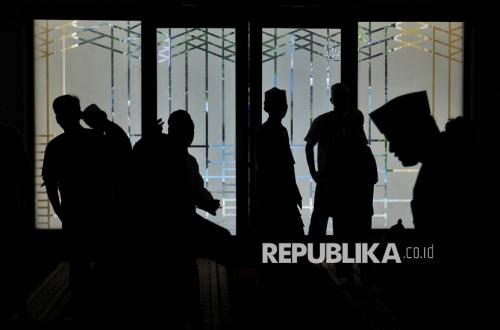 Ramadhan di Masjid Sunda Kelapa: Pendidikan, Dakwah, Sosial dan Riska