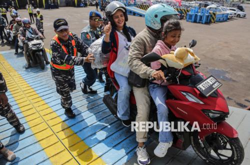 Mudik Sebagai Terapi Psiko Religi