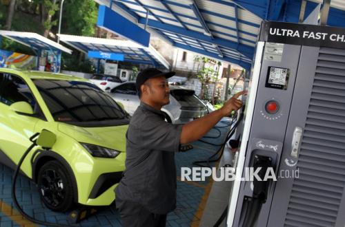 Beda Dengan Jakarta, Banten Bebaskan Pajak Kendaraan Listrik