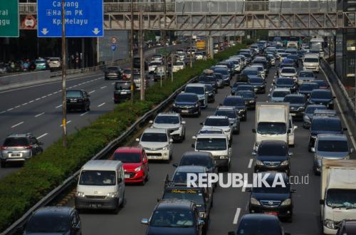 Diskon Tiket hingga Tol Gratis Dorong Aktivitas Ekonomi saat Mudik Lebaran 2026